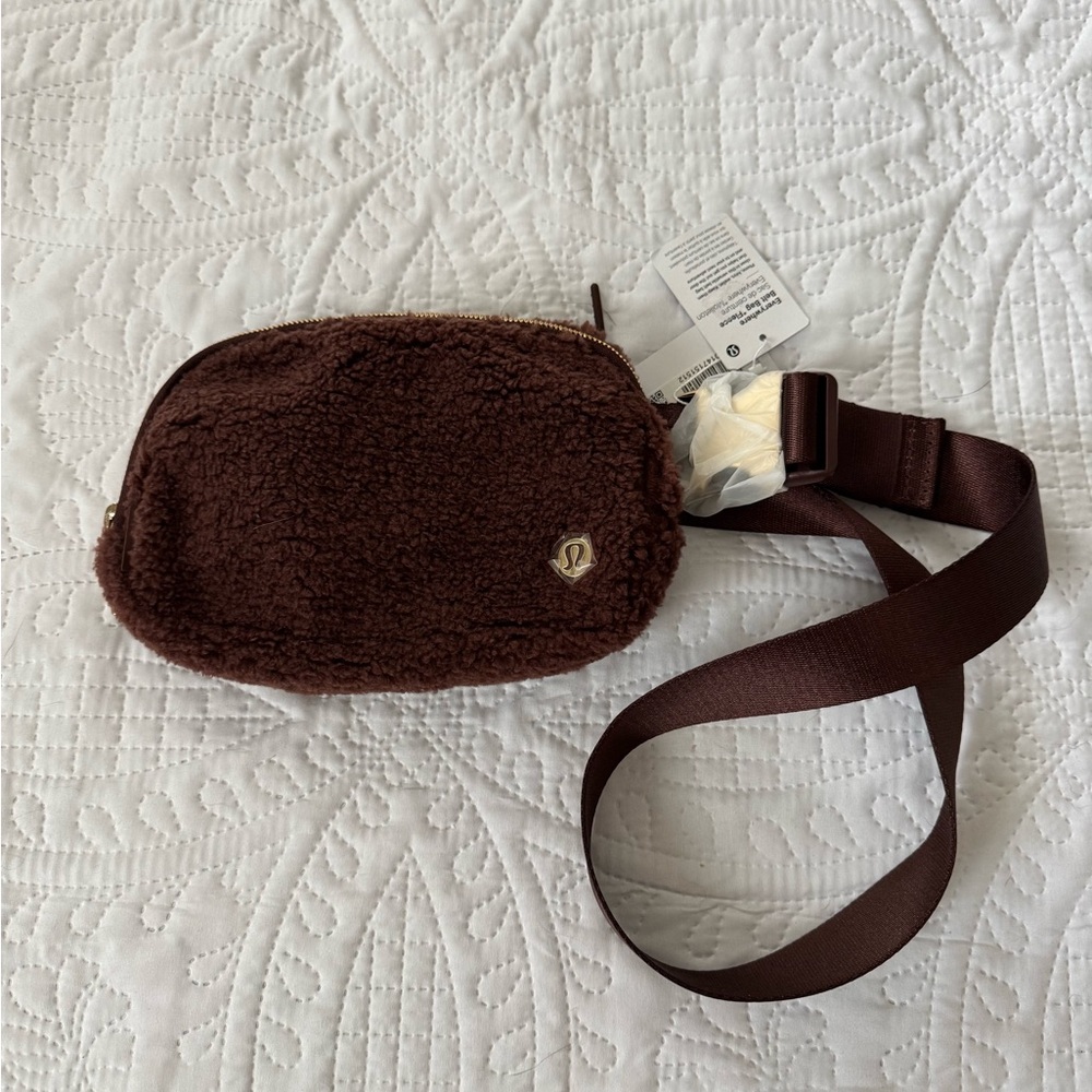 NWT Lululemon Fleece Everywhere Belt Bag - brown
